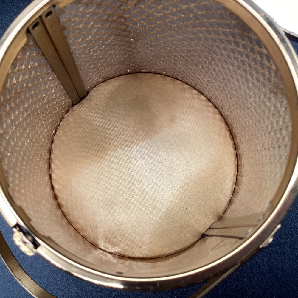 Vtg 1950’s Majestic Hard Purse Mirror Lid Lantern Handbag Gold Mesh minordamage - Picture 10 of 11